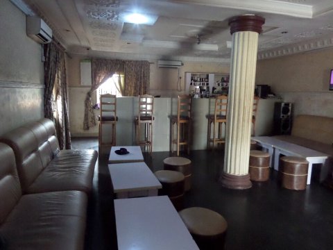 阿贝奥库塔图拉奇皇宫酒店(Turaki Palace Hotel Abeokuta)