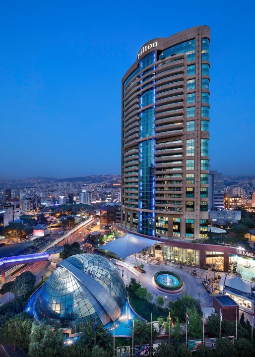 贝鲁特哈卜图希尔顿大酒店(Hilton Beirut Habtoor Grand Hotel)