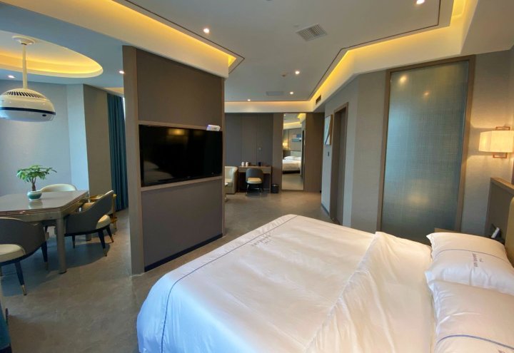 利顿大酒店(怀化澳海店)