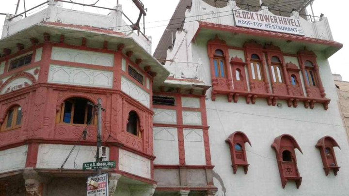 哈维利钟楼住宿加早餐旅馆(Bed and Breakfast Clock Tower Haveli)