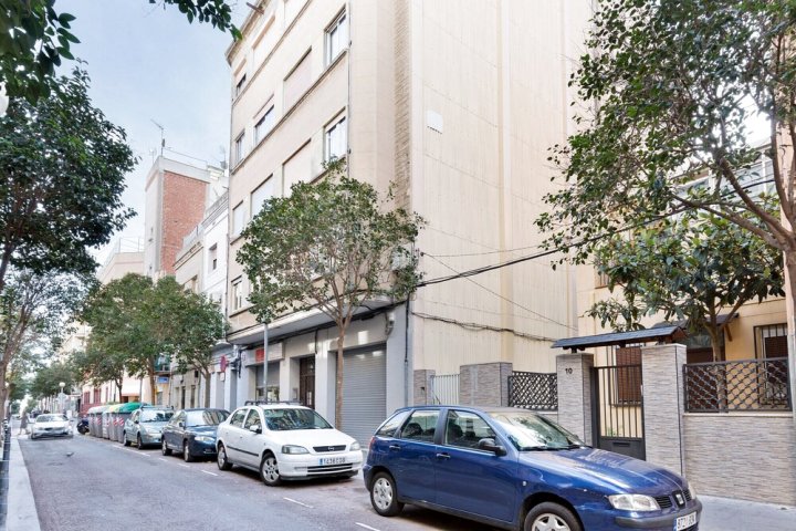 Santiago Apartments by Olala Homes