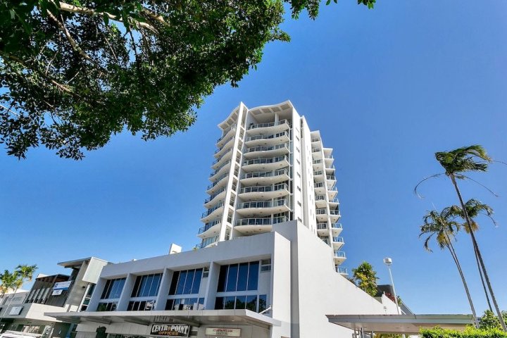 肯因斯中央点公寓酒店(Centrepoint Apartments Cairns)