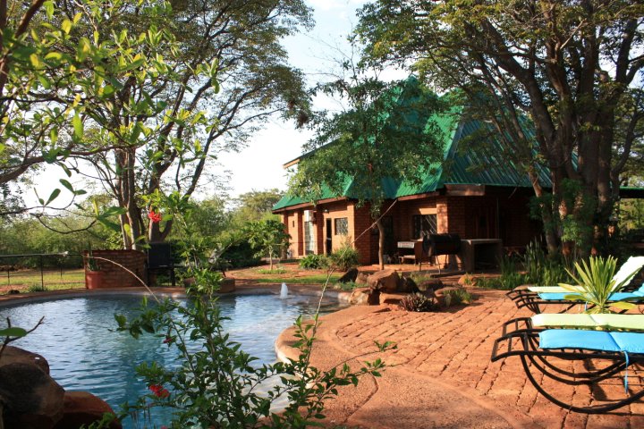 普拉纳之家赞比亚帐篷营地酒店(Prana Tented Camp)