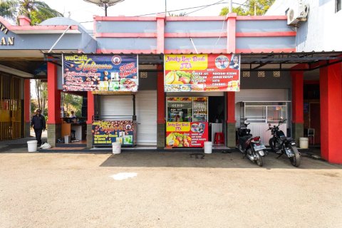 瑞德多兹伊斯兰度假村酒店 @ 贾亚蒂尔塔阿巴迪(RedDoorz Resort Syariah @ Jaya Tirta Abadi)