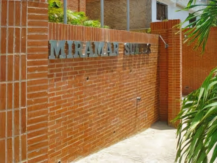 Hotel Miramar Suites
