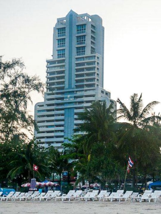芭东大楼 2.2 号芭东海滩 PHR 酒店(Patong Tower 2.2 Patong Beach by Phr)