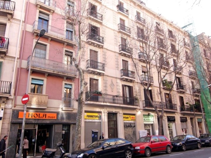留宿巴塞罗那平行公寓酒店(Stay Barcelona Apartments Parallel)
