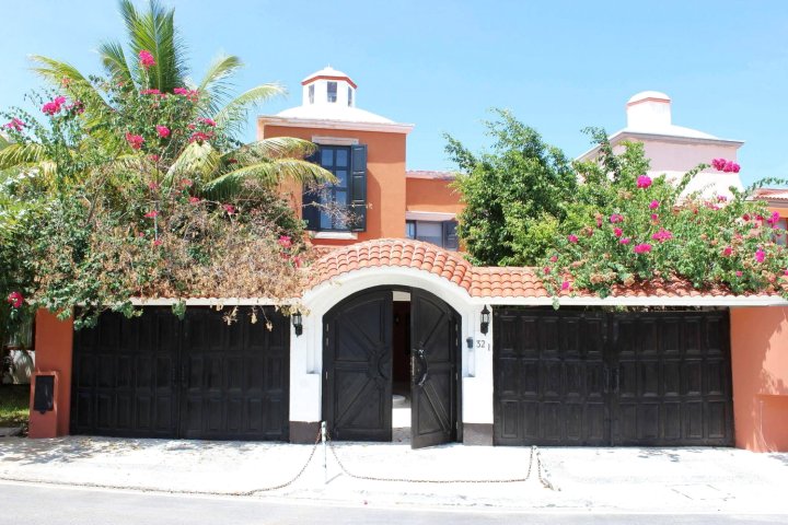 坎昆高尔夫球别墅酒店(La Villa du Golf à Cancun)