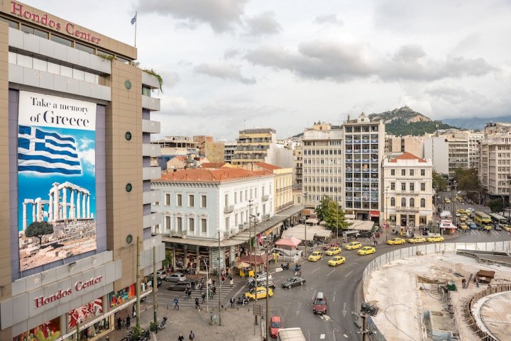 探索奥莫尼亚的艺术之旅(Explore the Art Side of Omonia)