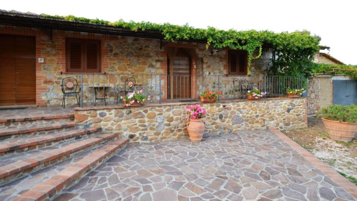 巴格诺罗农庄酒店(Agriturismo Il Bagnolo)