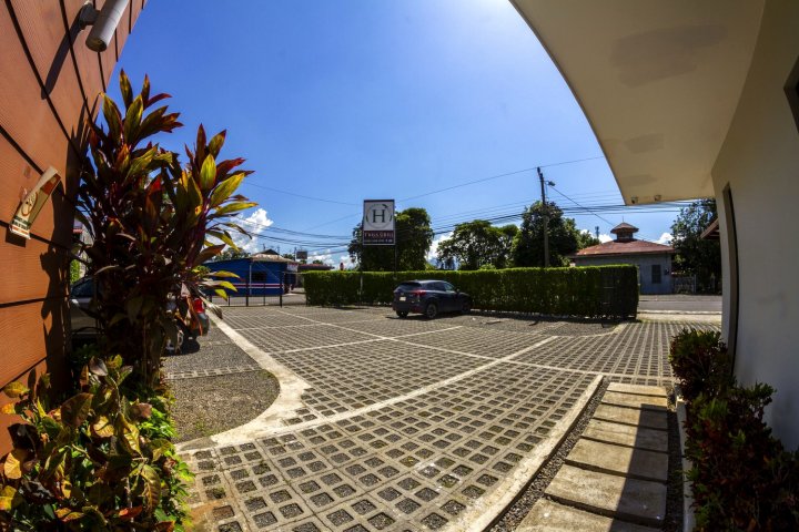 伊瓜拉弗德酒店(Hotel Iguana Verde)