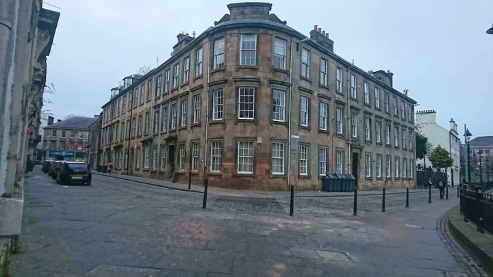 老披肩工厂佩斯里酒店(The Old Shawl Factory Paisley)