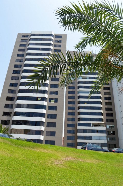 现代米拉芙洛雷斯公寓海景酒店(Modern Miraflores Apartment Ocean View)