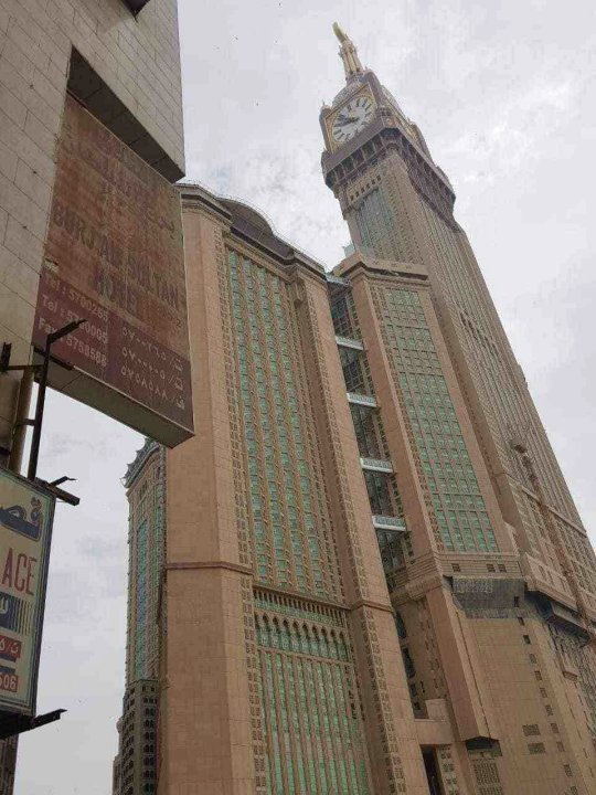 布尔贺苏丹酒店(Burj AlSultan Hotel)