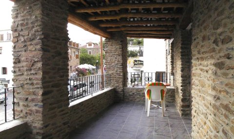 卡萨尔布哈拉观光公寓酒店(Apartamentos Turísticos Casalpujarra)