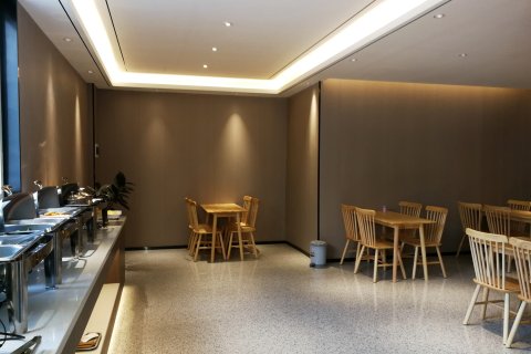 7天连锁酒店(驻马店火车站店)