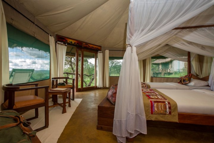 塞伦盖蒂辛巴旅馆(Serengeti Simba Lodge)