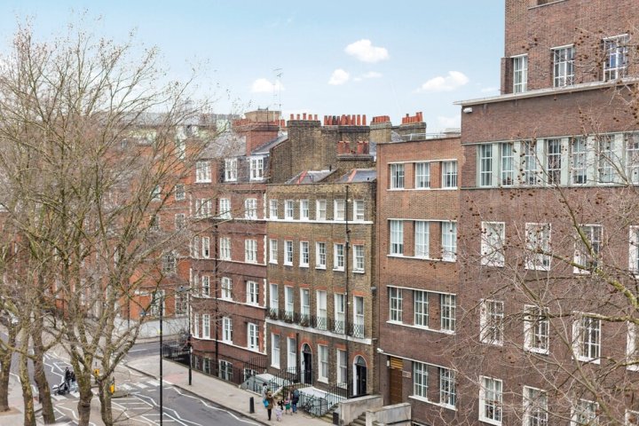 中央伦敦公寓酒店 - 附阳台(Central London Apartment with a Balcony)