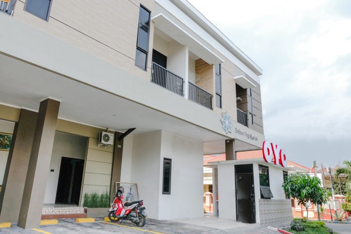 1038 艾姆邦帕吉伊斯兰教住宅酒店(OYO 1038 Embun Pagi Syariah Residence)