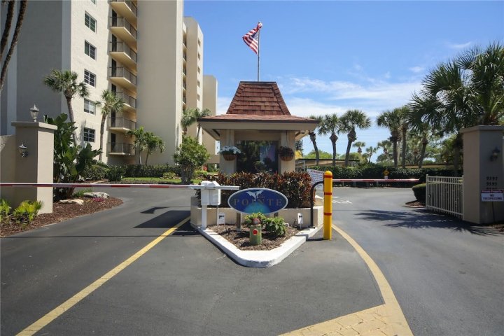 西埃斯特基 13 号酒店 - 2 居公寓式客房(Siesta Key 13 - 2 Br Condo)