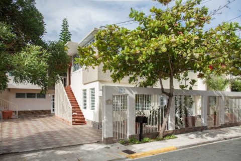 圣胡安出租海滩旁别墅 2 居屋顶公寓酒店(Beach Side Villa w 2Br & Roof Top - Apartments for Rent in San Juan)