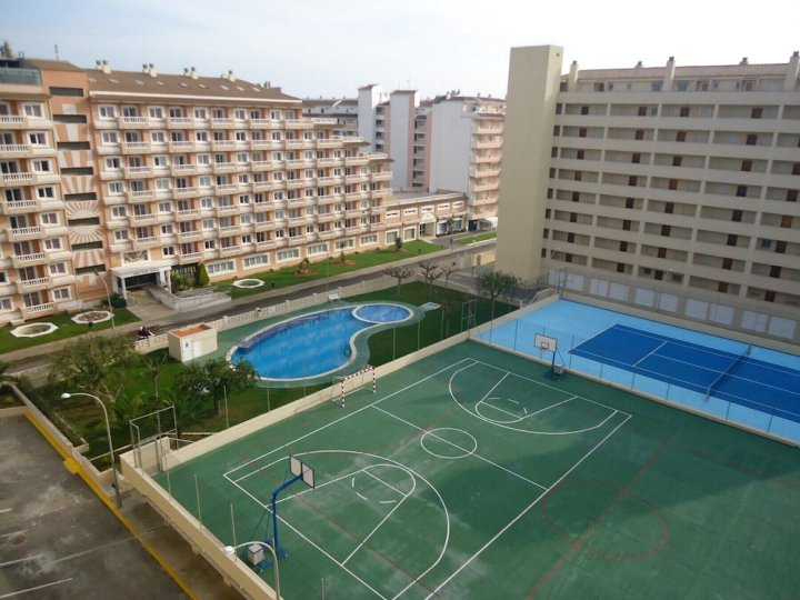 佩尼伊斯科拉阿扎哈尔住宅莱克酒店(Residencial Peñiscola Azahar Lek)