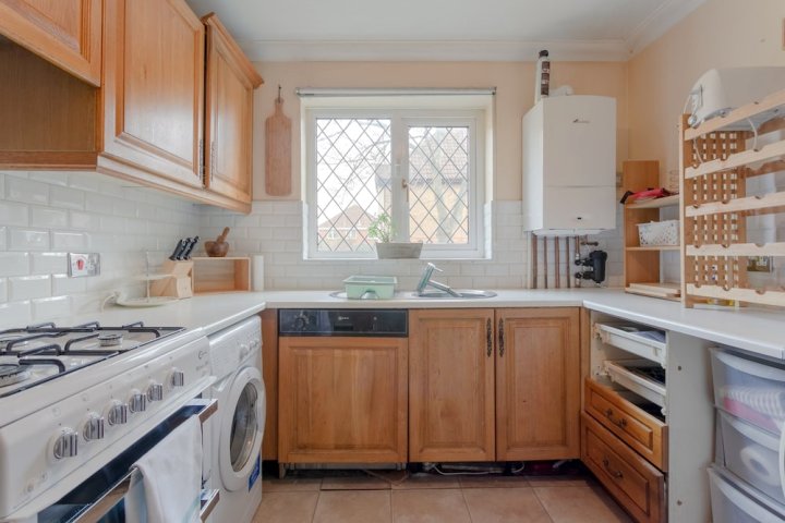 景宁镇明亮 3 居之家酒店(Bright 3 Bedroom House in Canning Town)