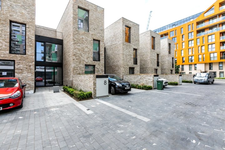 近 02 号体育场和展览中心现代联排别墅酒店(Modern Townhouse Near 02 Arena & Excel)