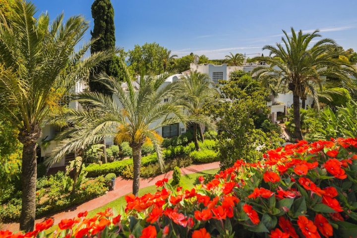 马贝拉皇家 2 居海滨酒店(Marbella Real 2 Bedroom Seaside)