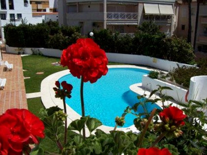 阿卡萨巴内尔哈出租公寓(Apartamentos Alcazaba Nerja)