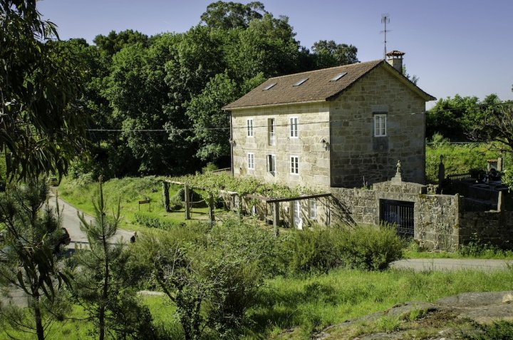 图力士姆彼德戈里弗斯乡村民宿(Casa de Turismo Rural Os Petroglifos)