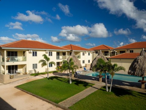 瑟雷那度假村(Sirena Resort)