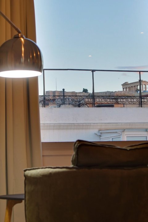 宪法广场艾尔穆卫城景观阁楼 - 生活空间 gr 酒店(Ermou Acropolis View Loft at Syntagma Square by Living-Space.gr)