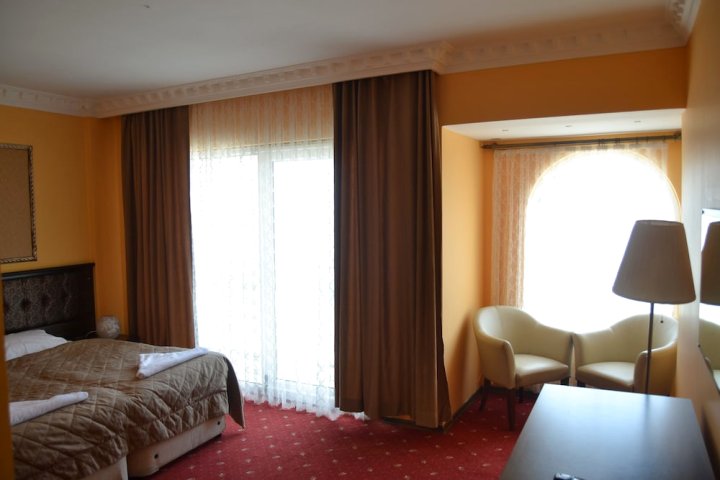 登兹酒店(Hotel Deniz)