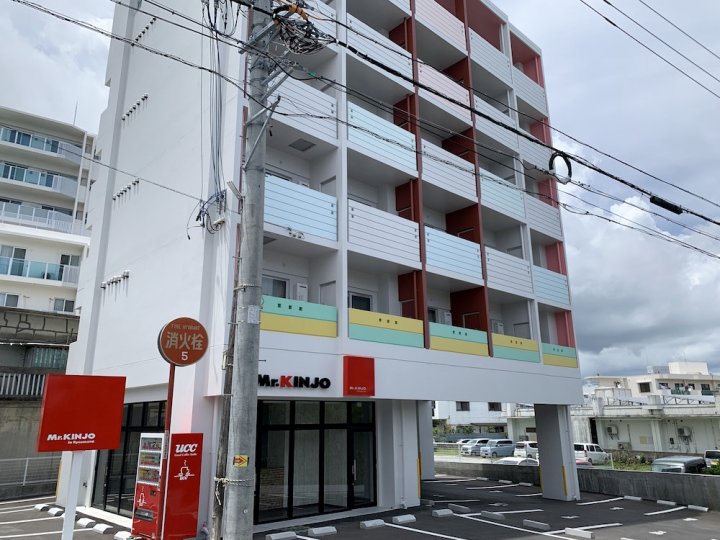 北中城村雷科姆金城先生酒店(Mr.Kinjo Inn Rycom Kitanakagusuku)