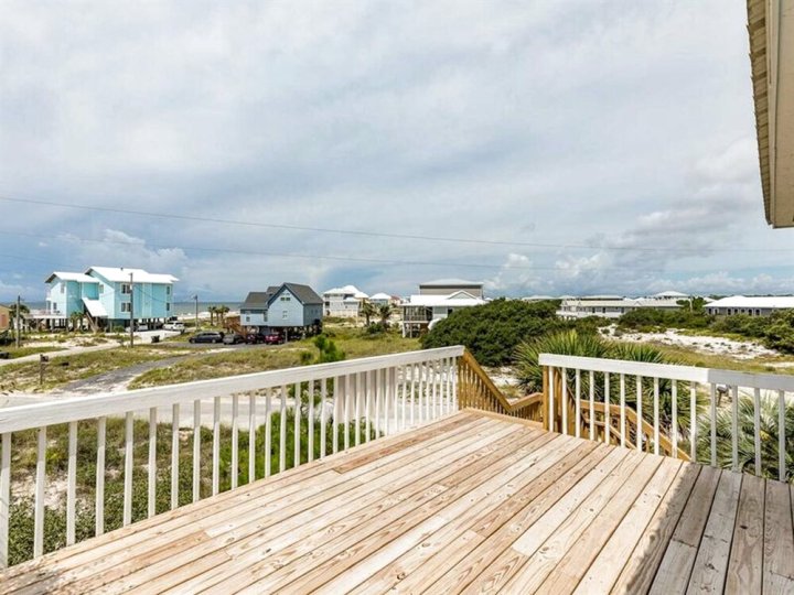 沙丘上 - 迈耶渡假出租屋饭店(Atop A Dune by Meyer Vacation Rentals)