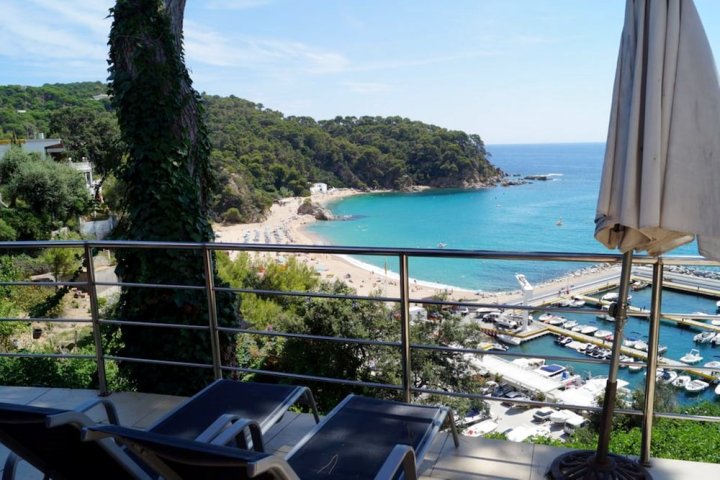 107518 滨海略雷特之家酒店(107518 - House in Lloret de Mar)