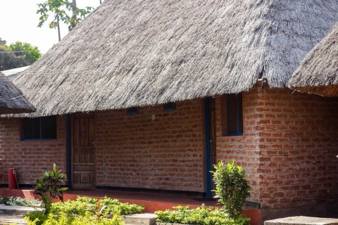 正常贝欧贝普旅馆(Mkunkhula Baobab Lodge)