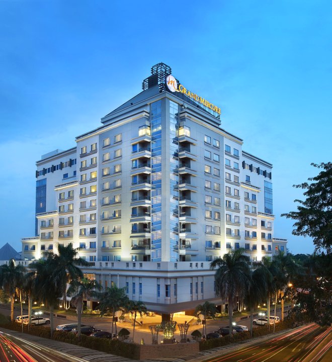 梅当昂格卡萨美爵大酒店(Grand Mercure Medan Angkasa)