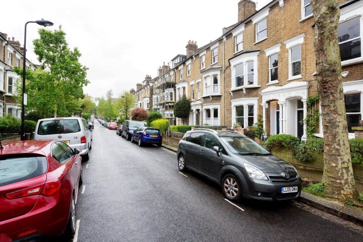 汉普斯特德荒野家庭度假屋(Hampstead Heath Family Home)