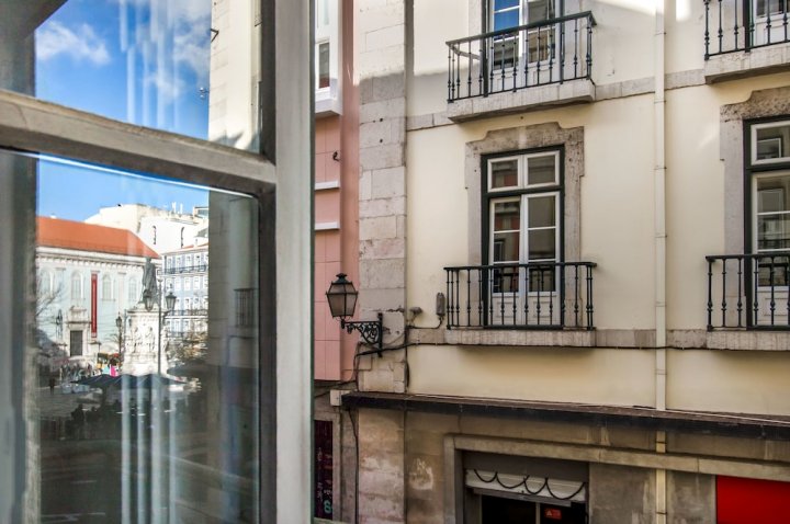 希雅多阳台公寓酒店(Chiado Balcony Apartment)