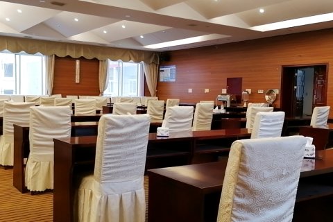 石棉维仕登大酒店