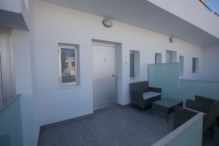 阿依纳纳帕中心奢华套房酒店(Ayia Napa Center Luxury Suites)