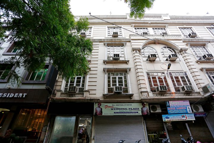 OYO Rooms 760 Karol Bagh Metro Station