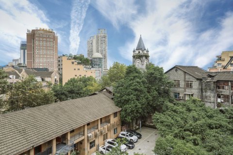 泸州钟鼓世家酒店(西南医科大学附属医院忠山店)