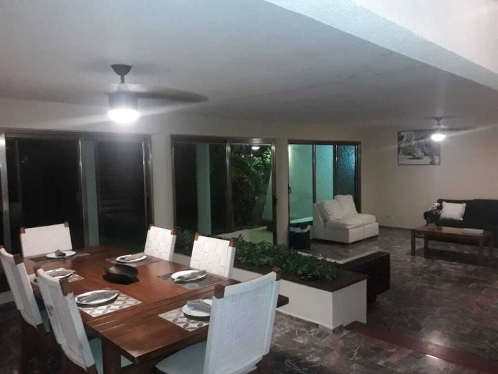 格查尔坎昆民宿 - 4 居之家(Casa Quetzal Cancun - 4 Br Home)