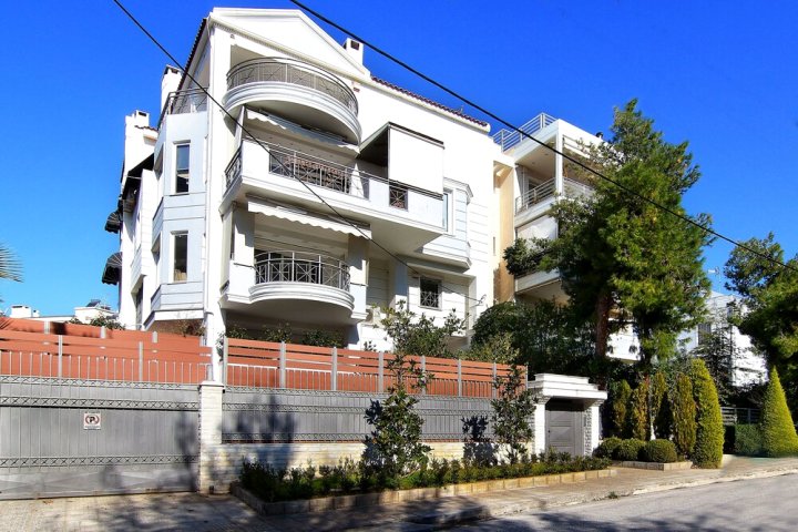 皇家里维埃拉住宅酒店(Royal Riviera Residence)