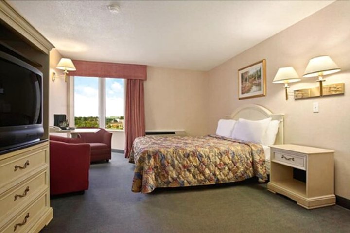 加拿大尼亚加拉瀑布万枫酒店(Fairfield by Marriott Niagara Falls, Canada)