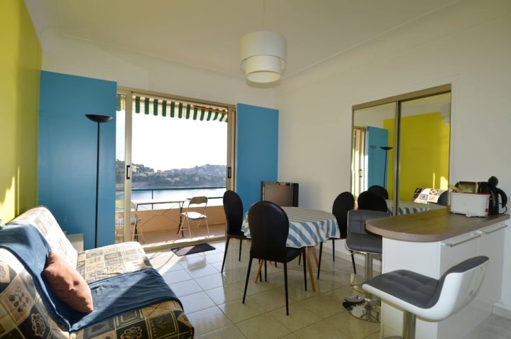 Superb apartment 4 persons with amazing Sea View in Villefranche-sur-Mer