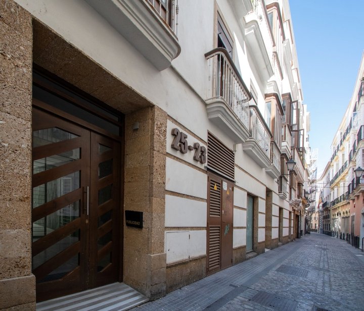 卡迪斯艾弗公寓酒店(Apartamento El Elfo de Cádiz)